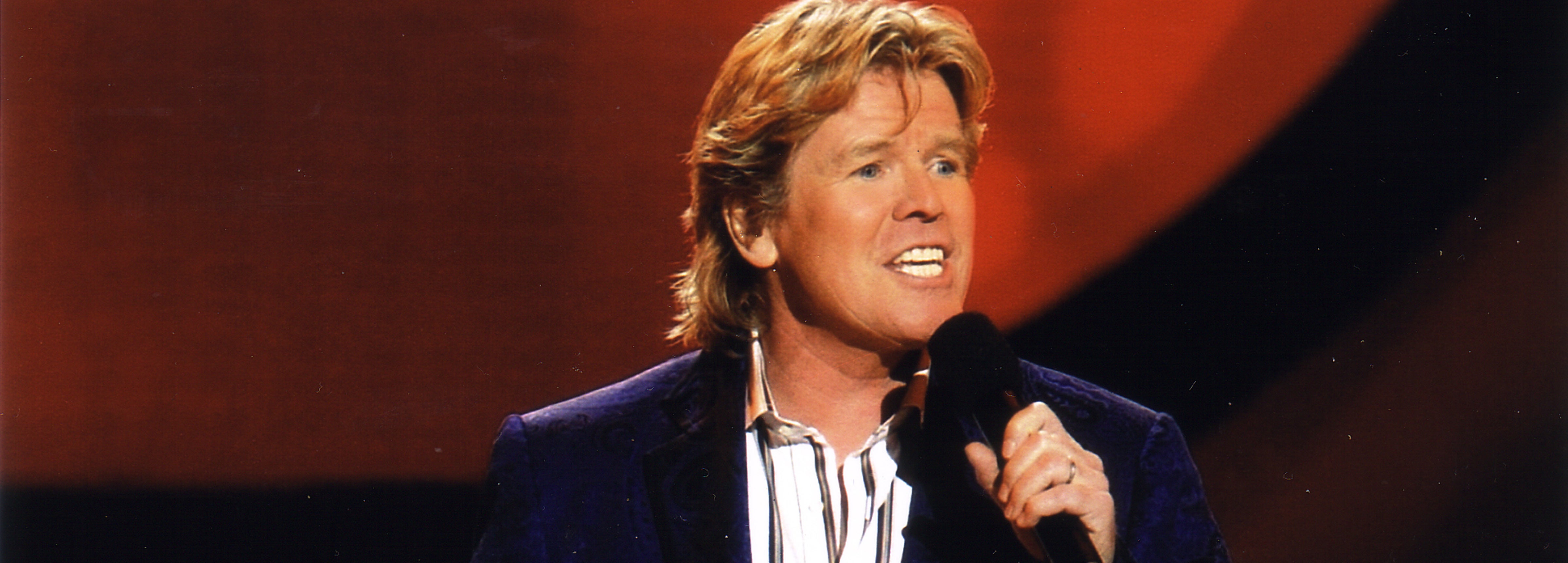An Olde English Christmas with Herman's Hermits starring Peter Noone ...